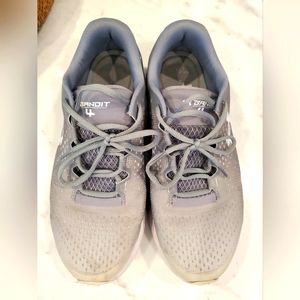 Under Armour Men's Charged Bandit 4, Gray & White, Size 12 US